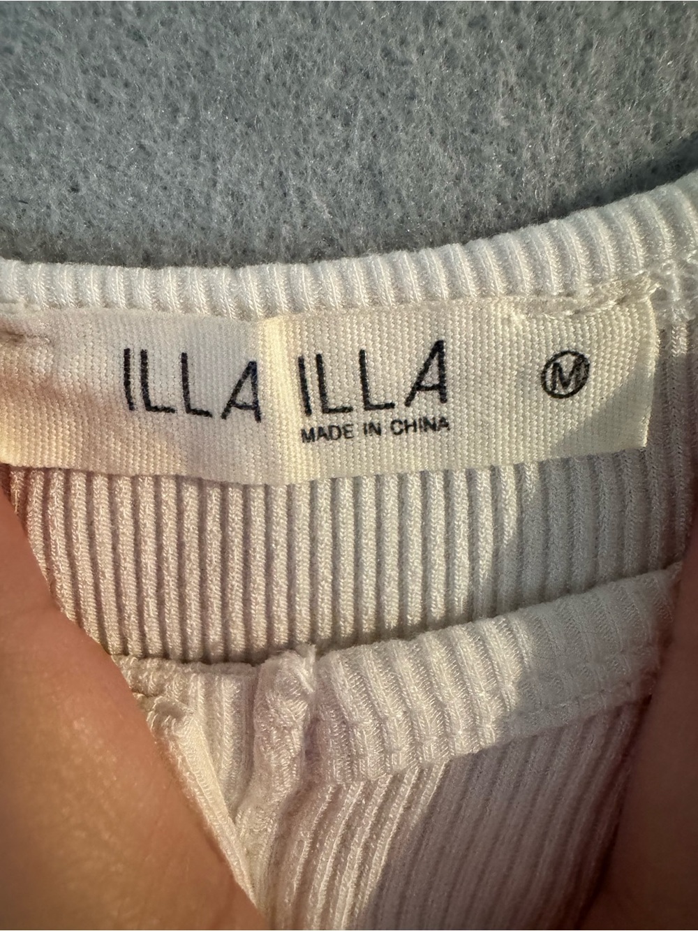 ILLA ILLA Cream Ribbed Tie-Front Crop Tank Top - Picture 2 of 4